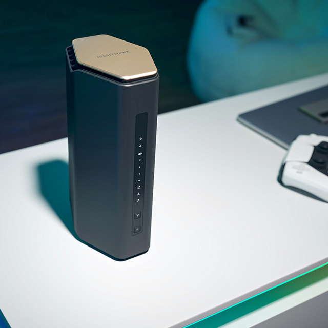 NETGEAR RS600 BE18000 10串流 三頻 WiFi 7 路由器