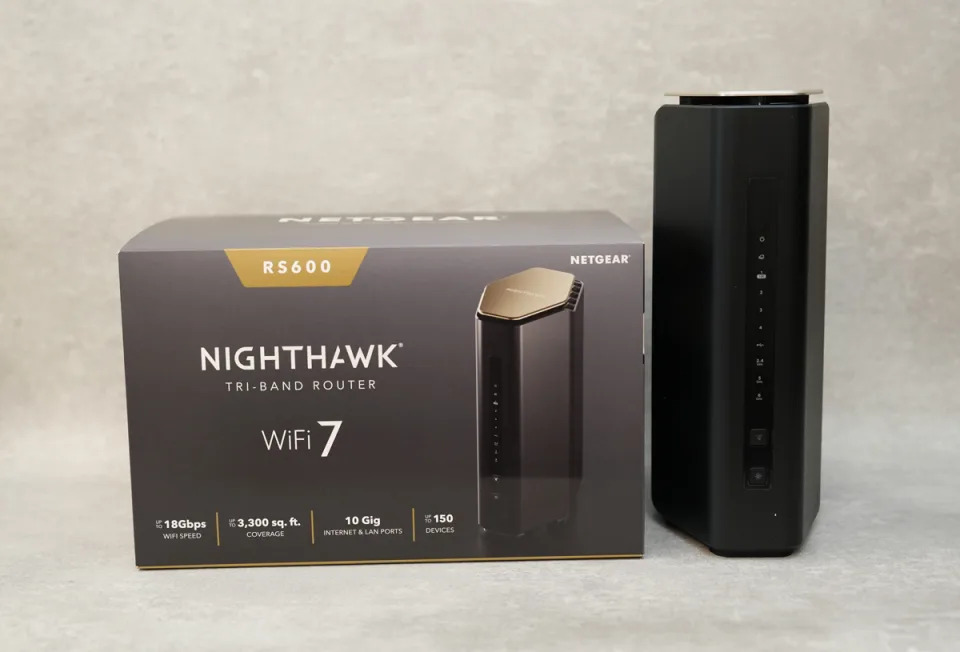 Nighthawk RS600 開箱